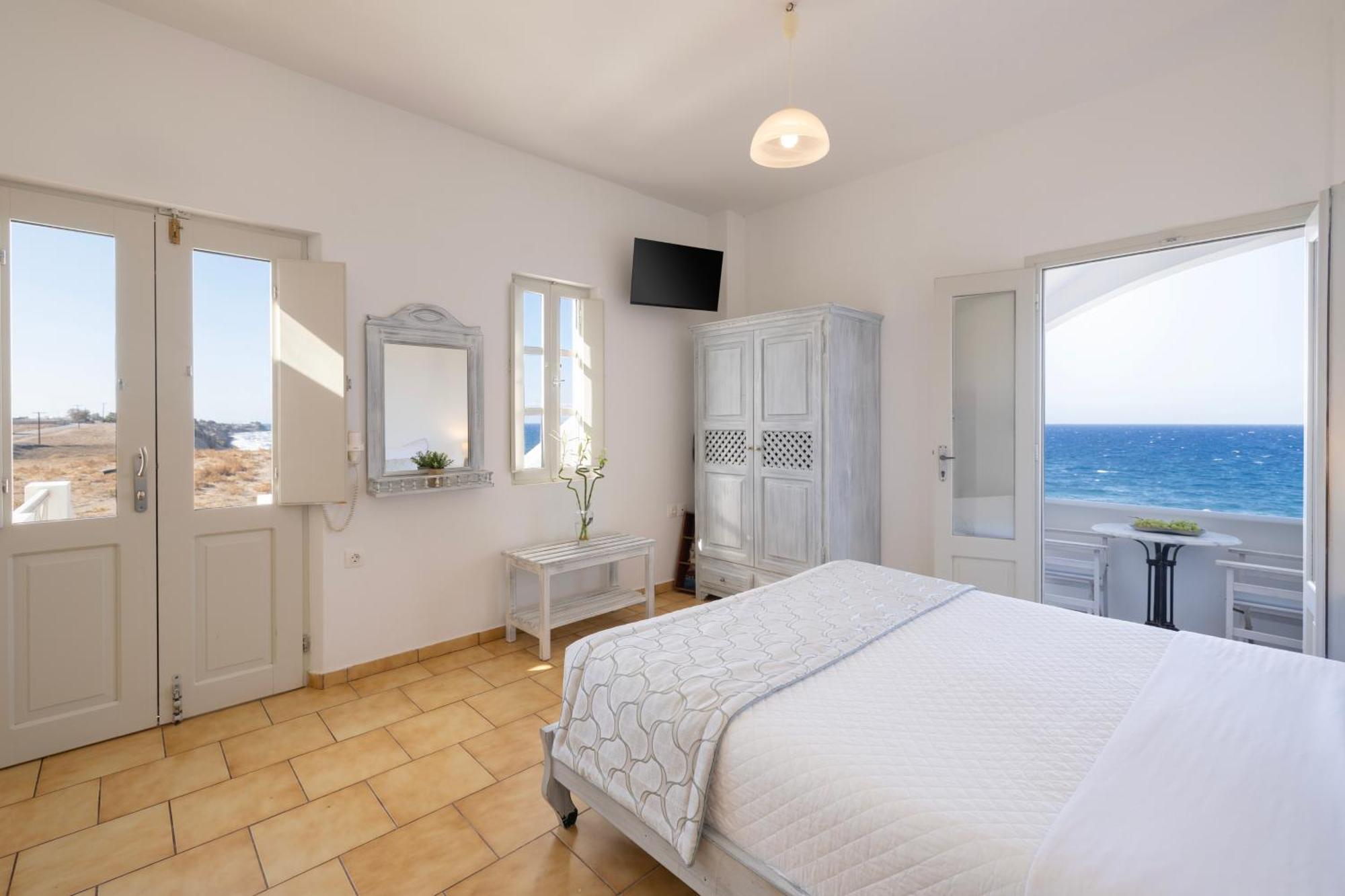 Vrachia Studios & Apartments Oia Eksteriør billede