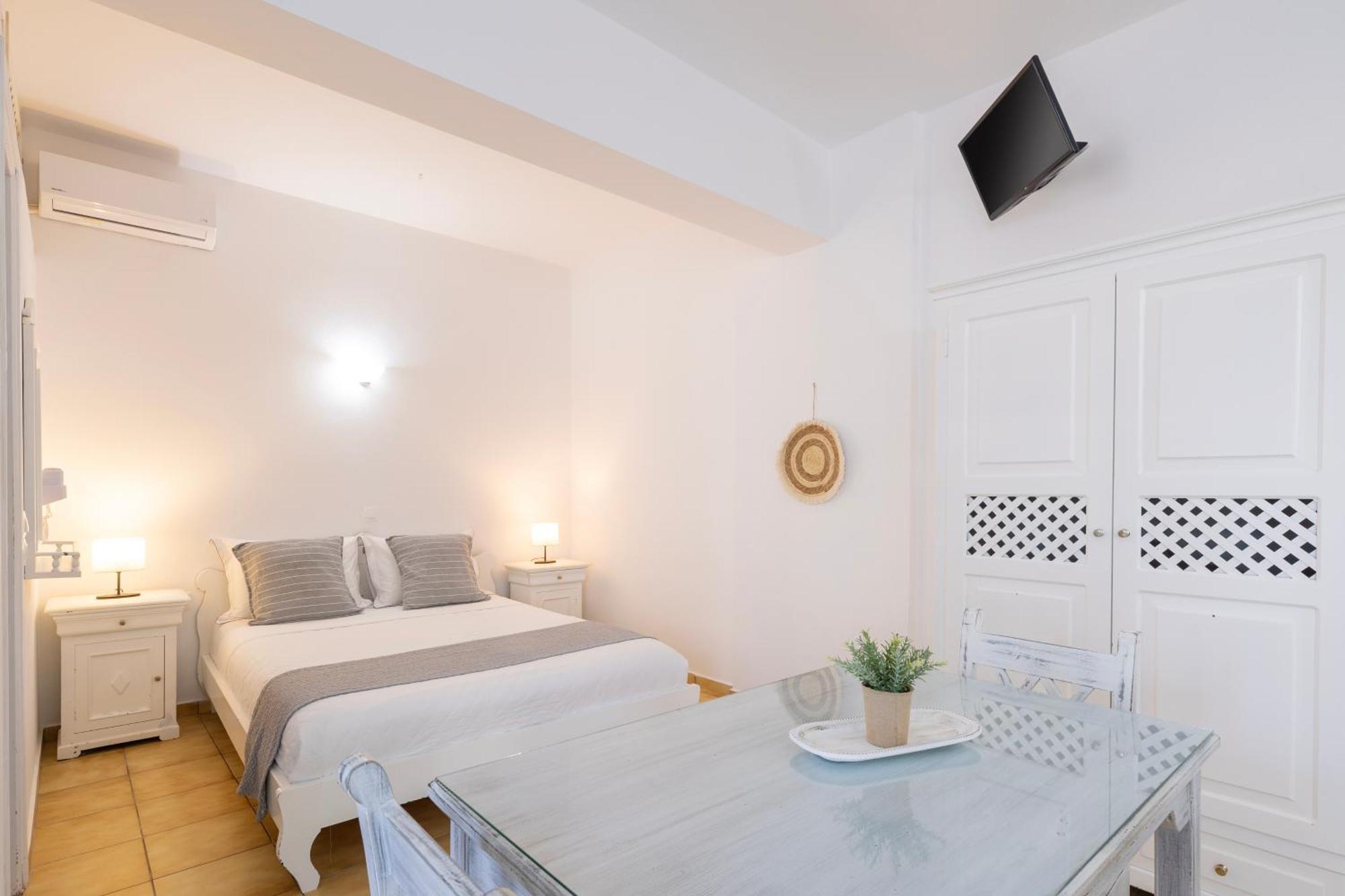 Vrachia Studios & Apartments Oia Eksteriør billede
